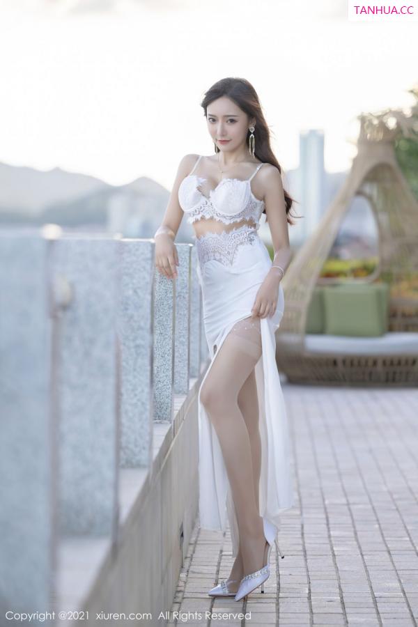 王馨瑶  [XiuRen]高清写真图 2021.09.27 No.4004 王馨瑶yanni第6张图片